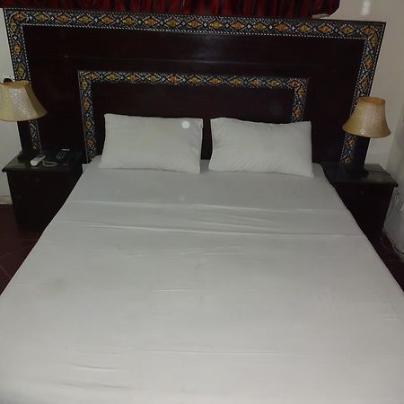 Safari Hotel Upper Mall Lahore Exteriér fotografie