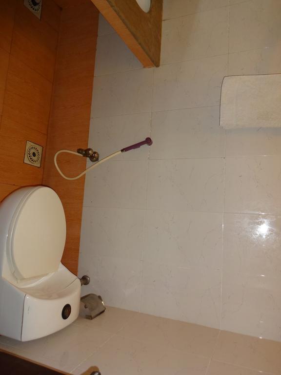 Safari Hotel Upper Mall Lahore Pokoj fotografie