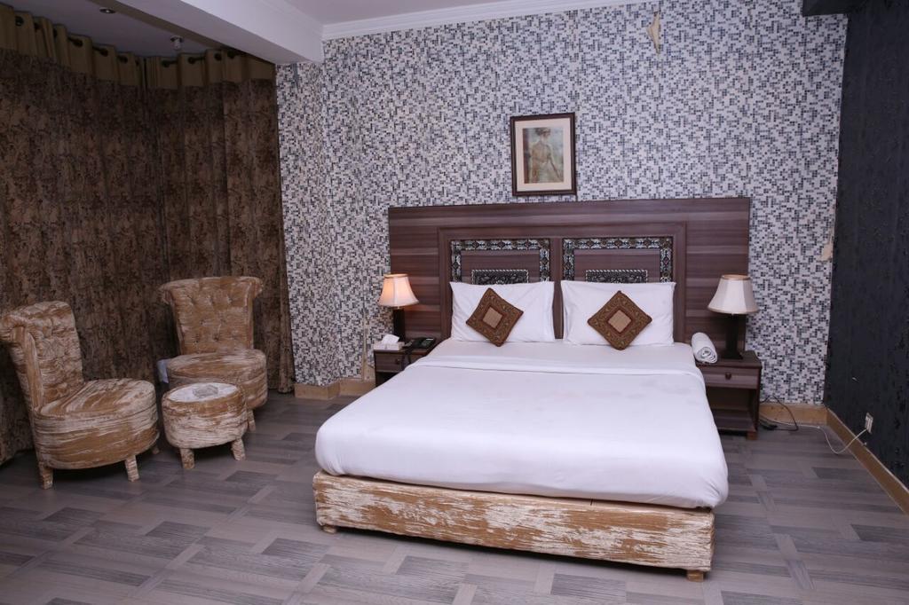 Safari Hotel Upper Mall Lahore Exteriér fotografie